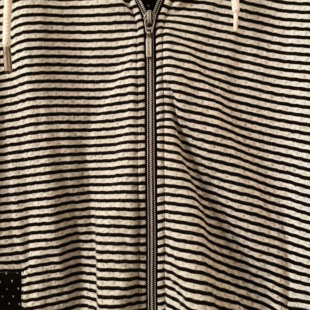 Womens Olsen zippered hoody 55% cotton, 45% polyester. Navy/white. Size 14 - Picture 3 of 7